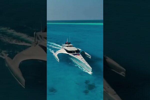 Iahtul nebun al lui Andrew Tate [EPIC] #Yacht #shorts