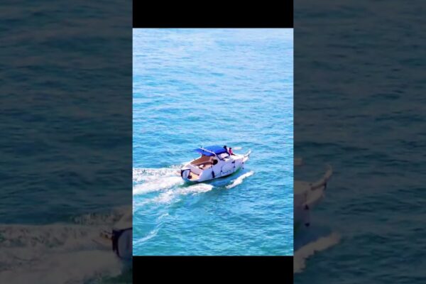 😍🤩Luxury Boat | pyar ki kasti me | #Love#BollywoodSongs#Song @TSeries#Pantaloni scurți#Love#Travel#ytshots