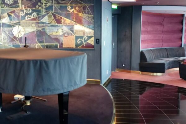 MSC Meraviglia Yacht Club Top Sail Lounge