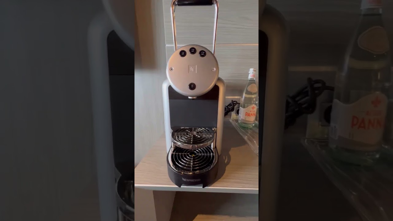 Turul de lux MSC Yacht Club Room #Shorts #cruise