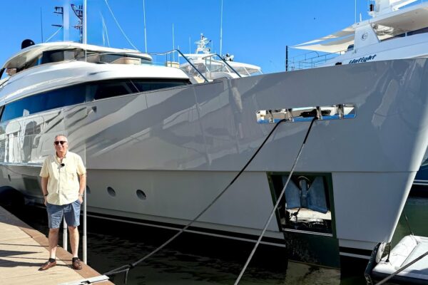 7,5 milioane USD Tur de iaht: 2021 Sanlorenzo SD96