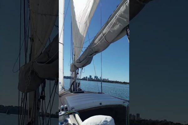 La sud de Perth Yacht Club.