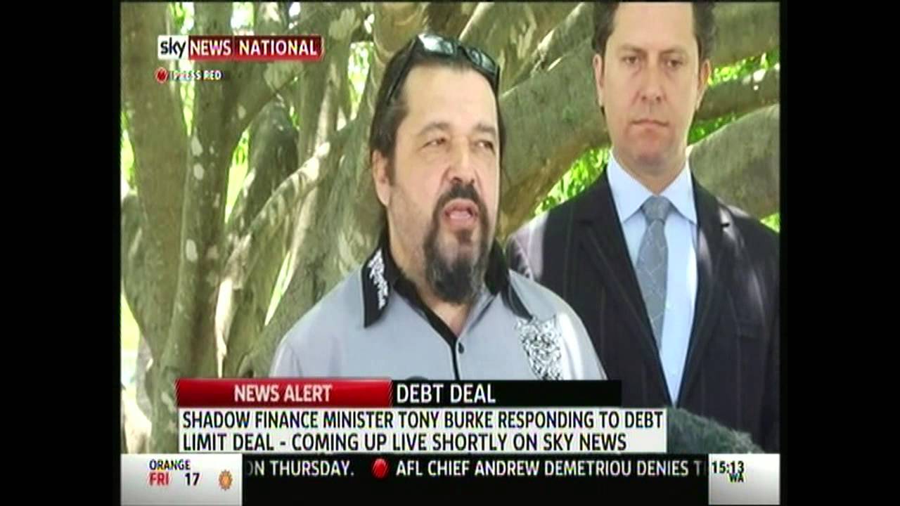 Sky News (18:00 4 decembrie '13) QLD LNP Anti-Bikie Legile Înaltei Curți Provocarea legală anunțată