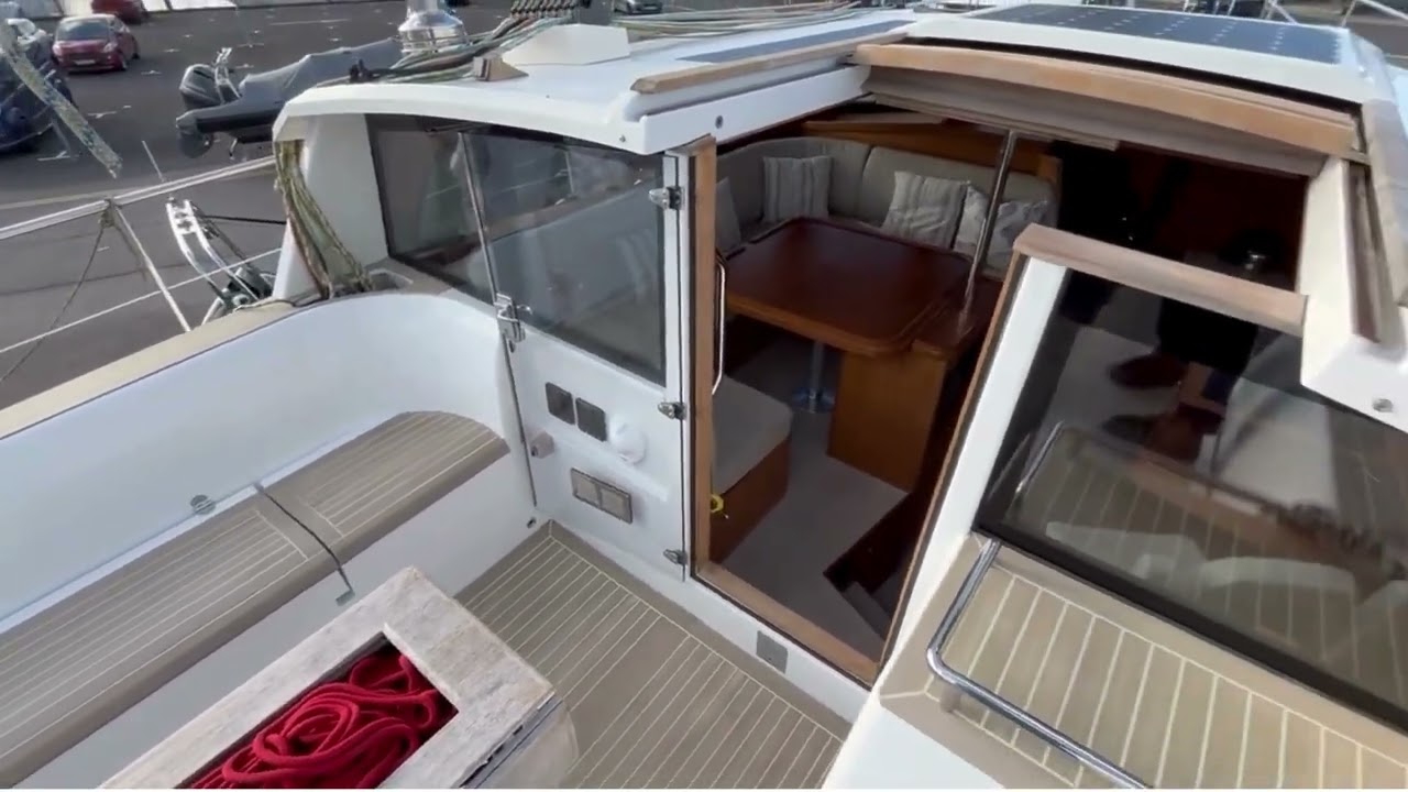 Sirius 40 DS Sail Boat de vânzare