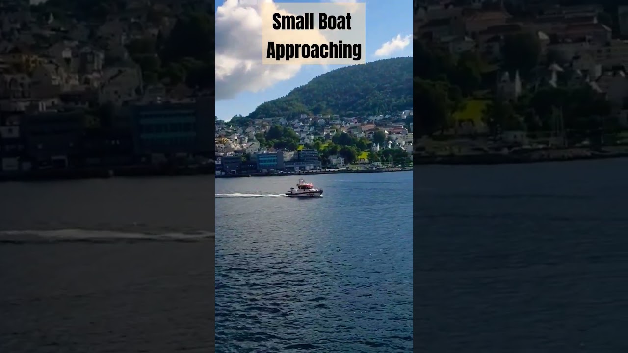 Barcă mică care se apropie de #Boat #Ship #Viral #TrendingShorts #Shorts #Sailor #SeaMan