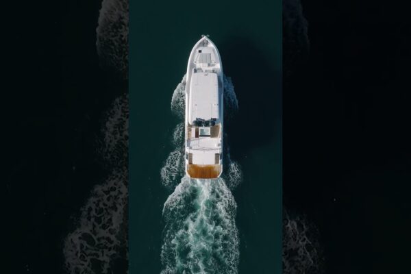Whitsundays Yacht Charters - Aura | Queensland Yacht Charters