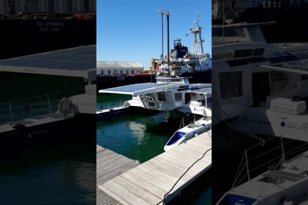 Barcă cu energie solară #Solar #yatch