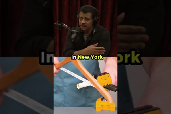 Neil DeGrasse Tyson vizitează miliardarul Yacht🚢