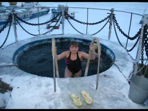 În clubul de iahturi de lângă Coretsky