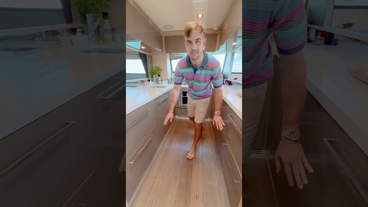 Ferretti 75: Poate acest iaht flybridge să concureze cu superyachts?