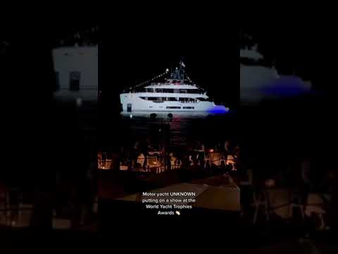 Imaginați -vă că aveți un scaun din rândul din față #superyachtLife #Pontoonboat #Shorts