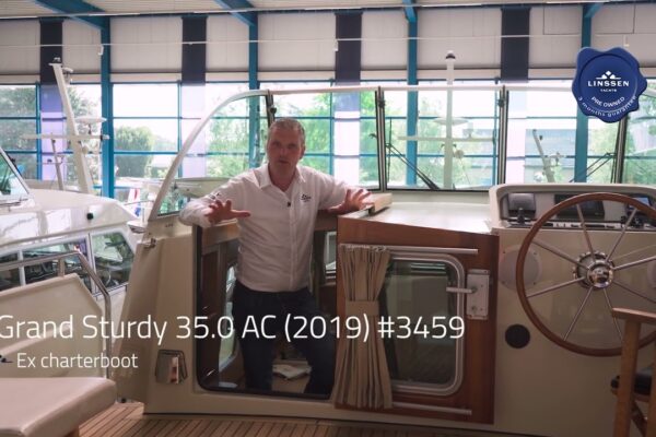 3x Grand Sturdy 35.0 AC Yachts cu motor