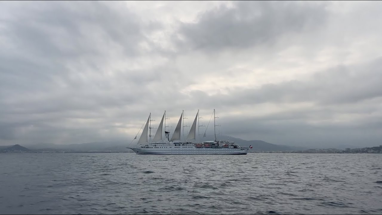 Club Med 2 și Cap Camarat 10.5 917 în Golful Cannes