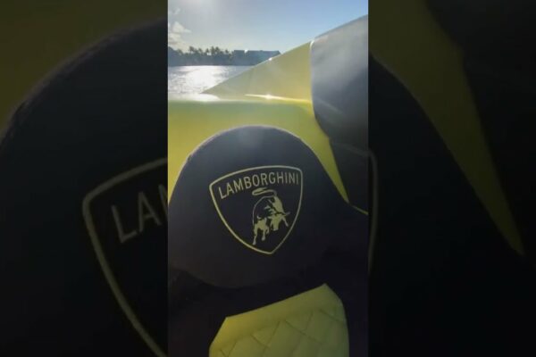 1 din 1 Lamborghini Speed ​​Boat #Shorts