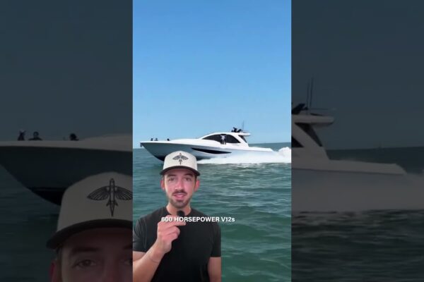 Valhalla V -55 Sport Yacht - Cea mai mare consolă centrală?