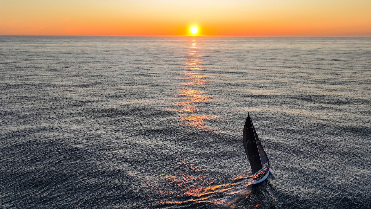 Răsăritul răsărit pe Atlantic | Hound 2025 Cursa transatlantică