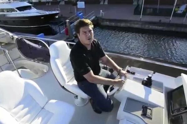 Dominator 640 de la Motor Boat & Yachting
