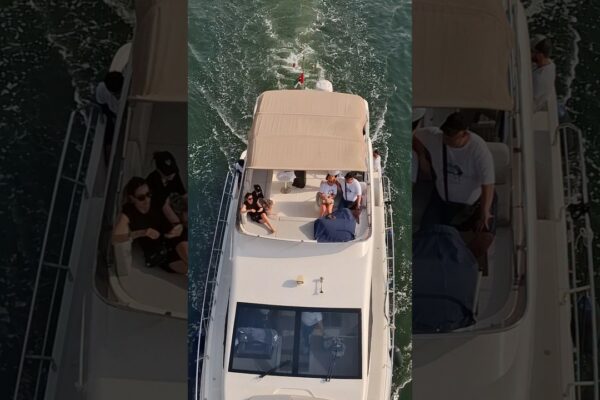 #DubaimarinaView #luxuryyachtlife #Boating #yachTieworld #Dubaimarina #DubaimarinaCruise #Dubailfe