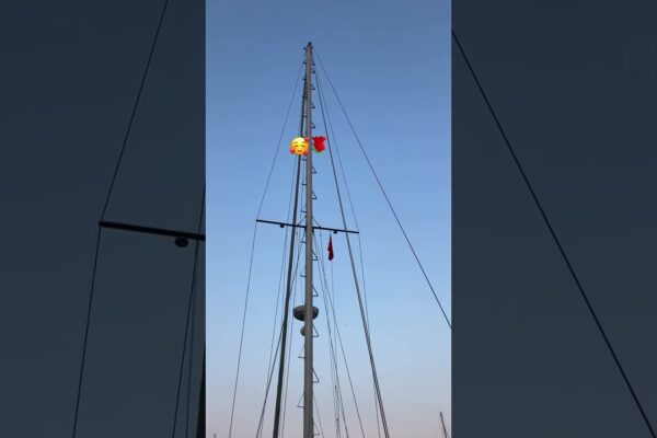 #yachtain