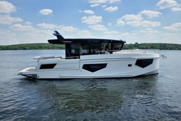 Volks-Luxus Yacht Boat pentru 330.000 €! Cobra Yacht Gran Maestro 43 Test Drive din Berlin