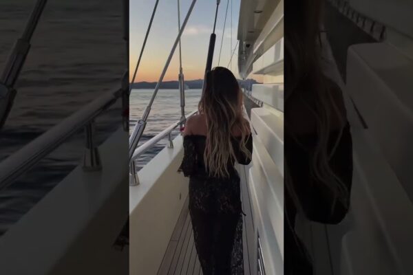 În acest eșanor de 100 de milioane de dolari cu un spa privat