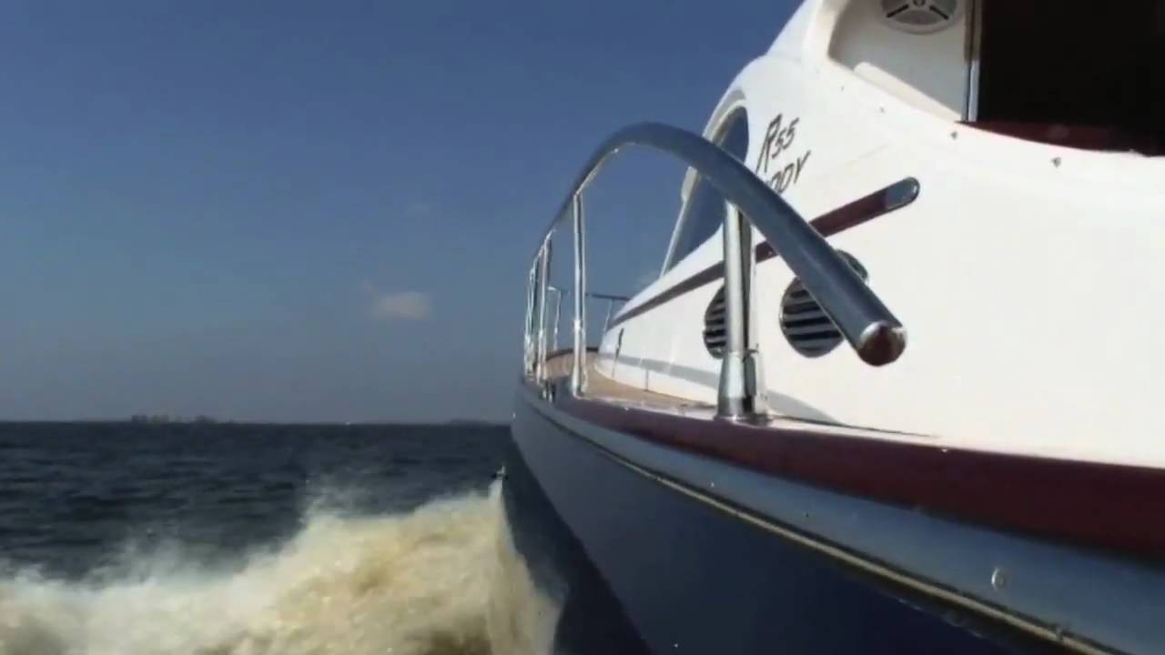 Rapsody 55 noiembrie, Motor Boat & Yachting