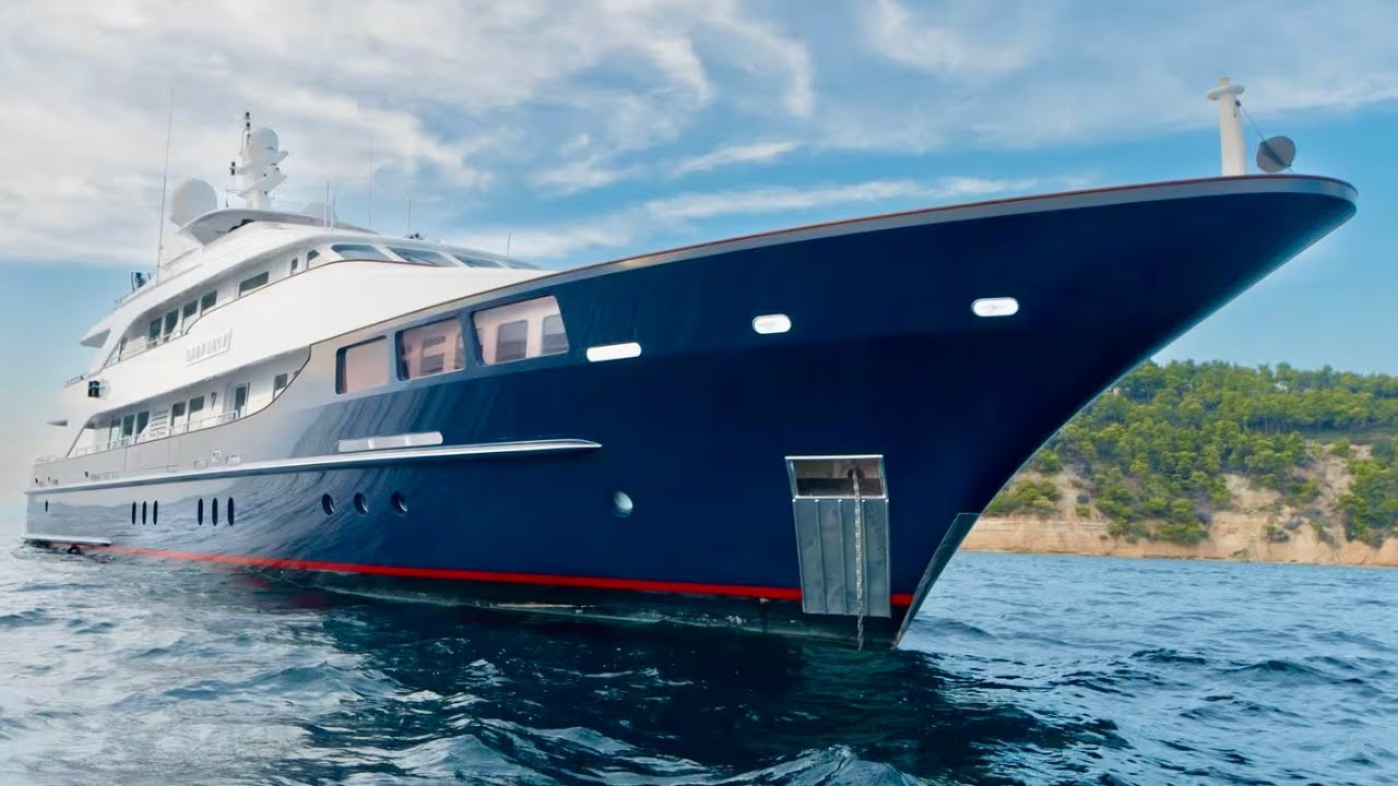 Tur superyacht de 8,8 milioane de euro: 2001/2022 Heesen 40 de metri