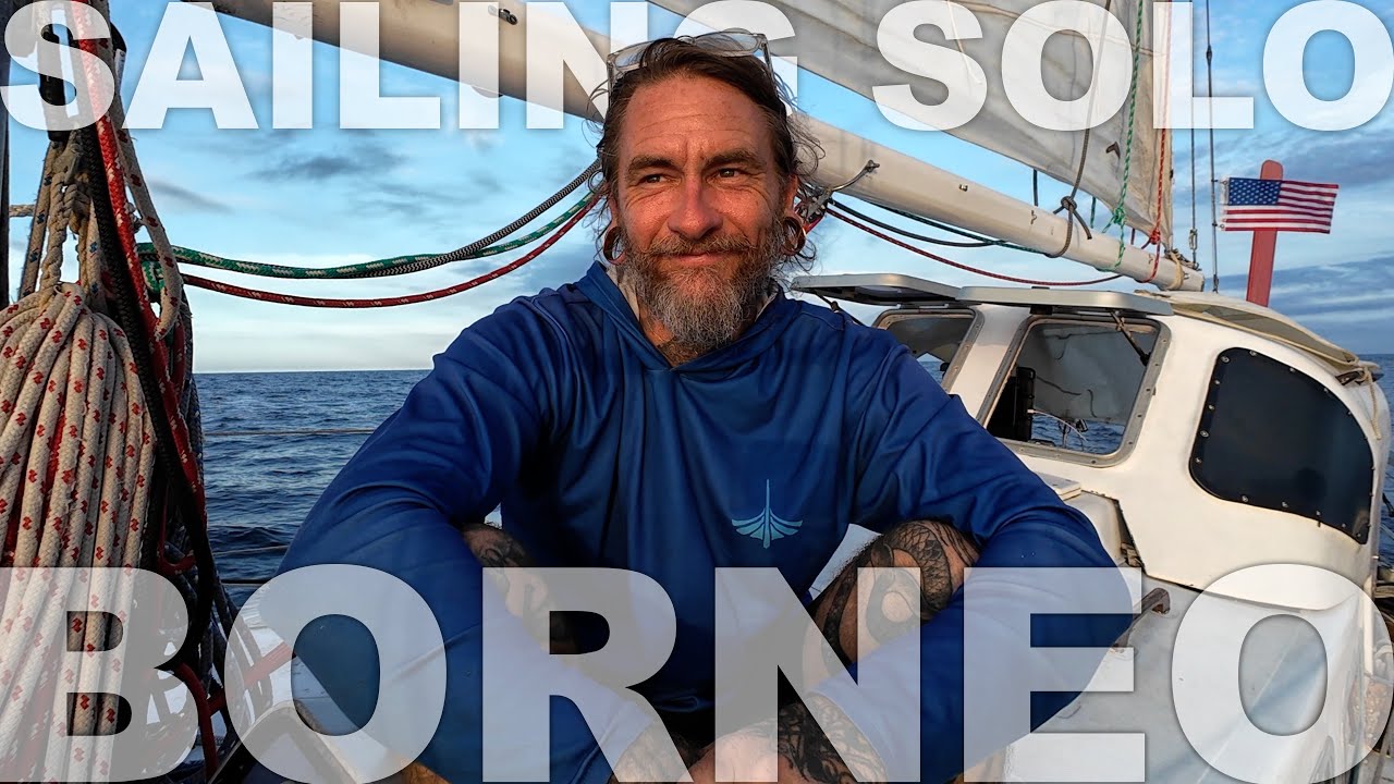 Navigând singur pe insula exotică Borneo pe o barcă cu pânze vintage de 30 de metri; Un film de navigare cu format lung