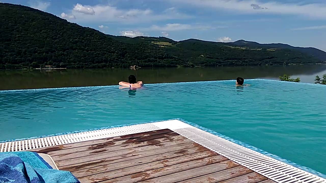 Piscina Clisura Dunarii Pensiunea Ecaterina Berzasca   zi