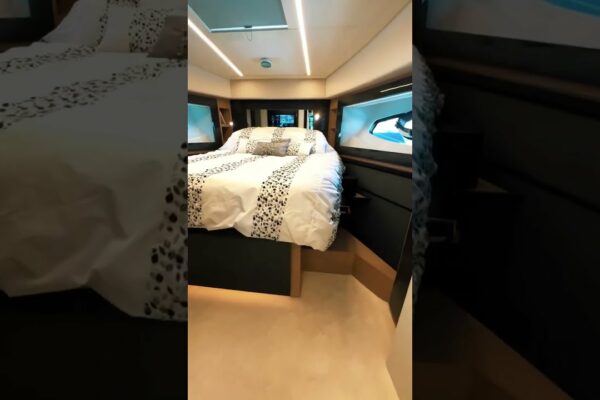 Yacht #yacht #yamaha #luxury #millionaire #life #youtubeshorts #ytshorts #viral #luxurylifestyle #yt