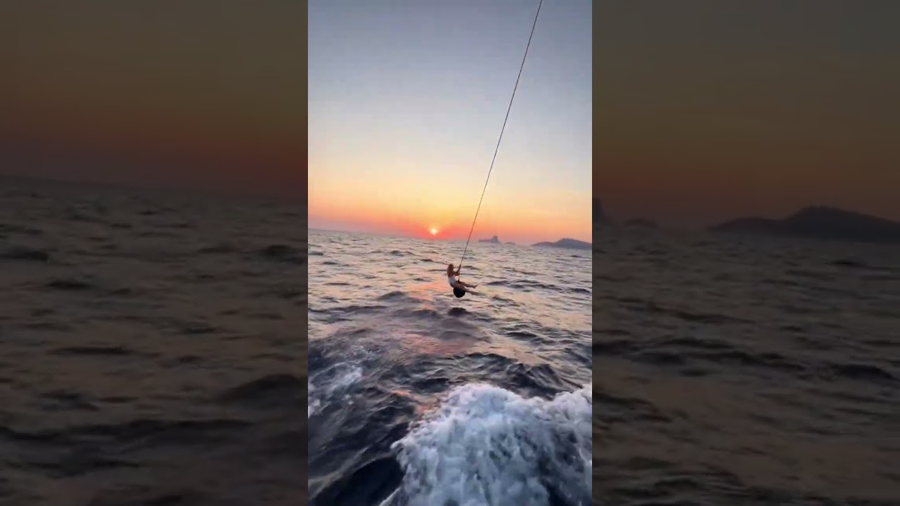 De fiecare dată când cineva face un salt ca acesta pe un iaht, această melodie începe să cânte în capul meu