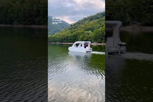 Un iaht gonflabil?! 🤯 #yacht #BOATS #SEA