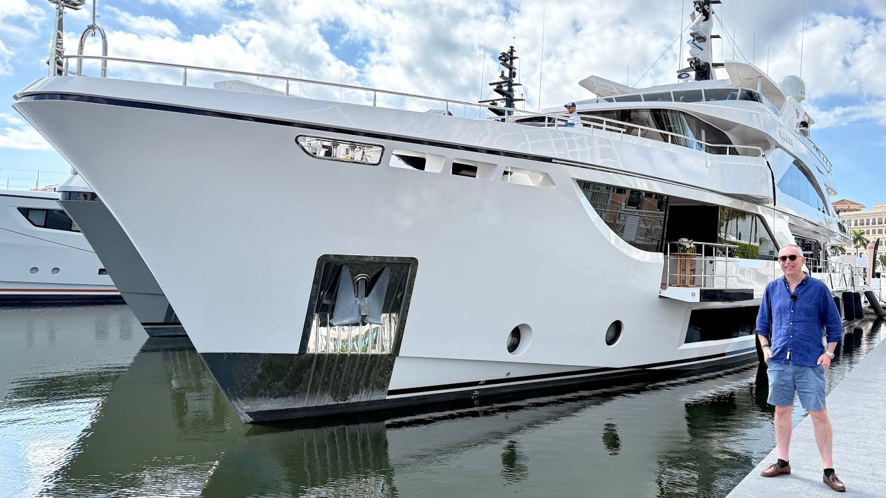 20 de milioane de dolari Superyacht Tour: Majesty 140