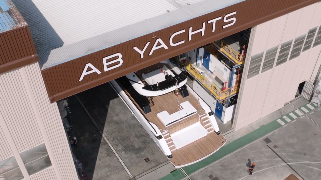 Lansare de iahturi AB95 - Performanța îndeplinește Elegance | AB Yachts oficial