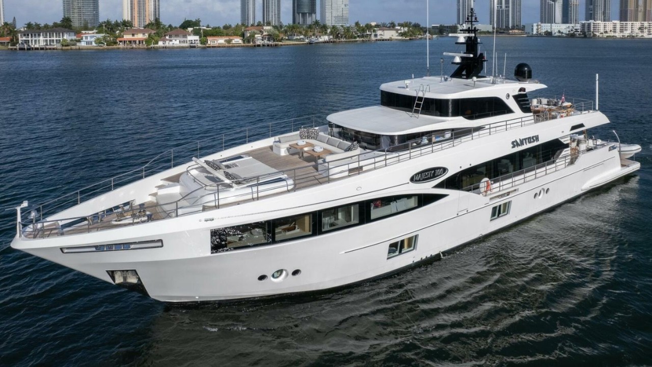 În interiorul unui Majestate 100 Super Yacht | 6.000.000 USD Superyacht Tour