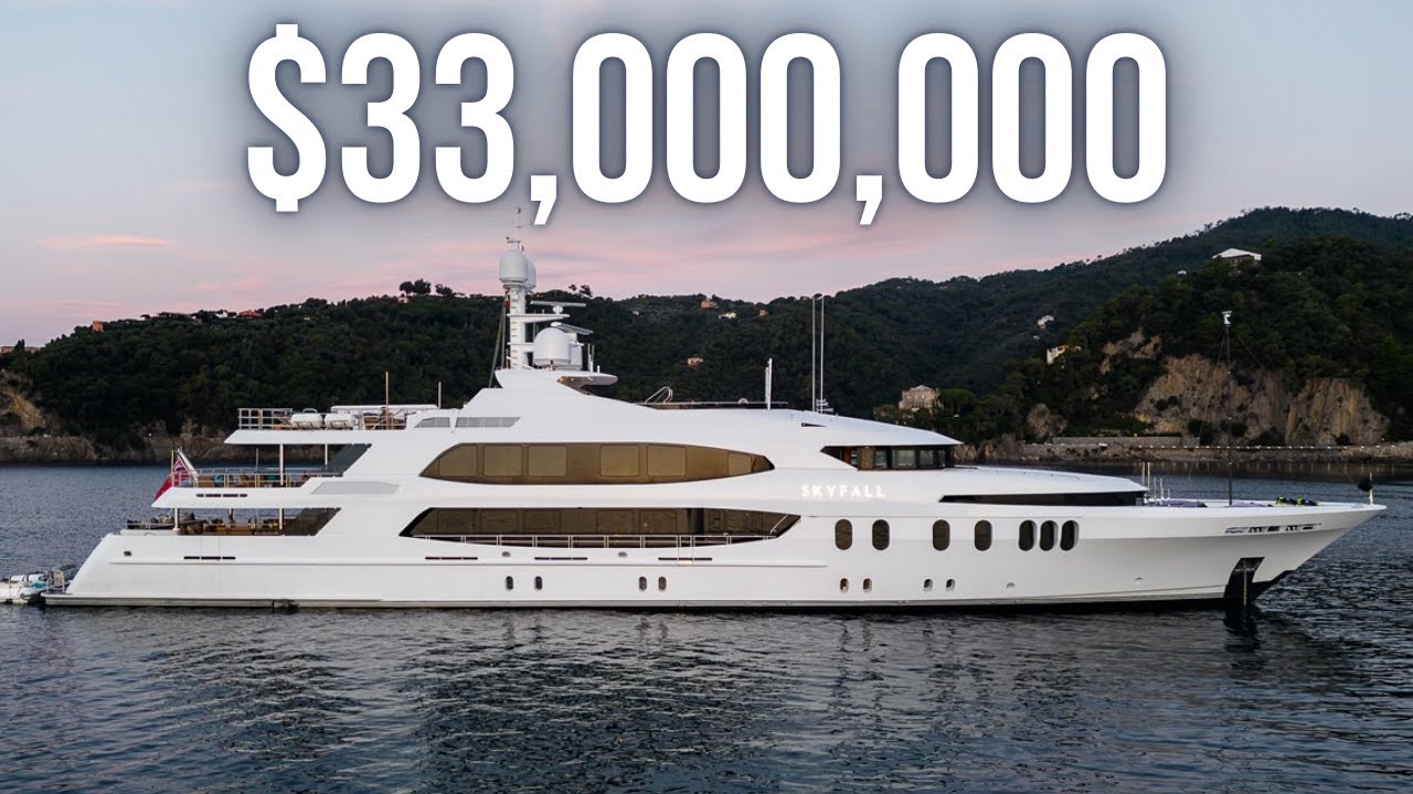 Tourând un superyacht de 33.000.000 USD 190 'Trinity