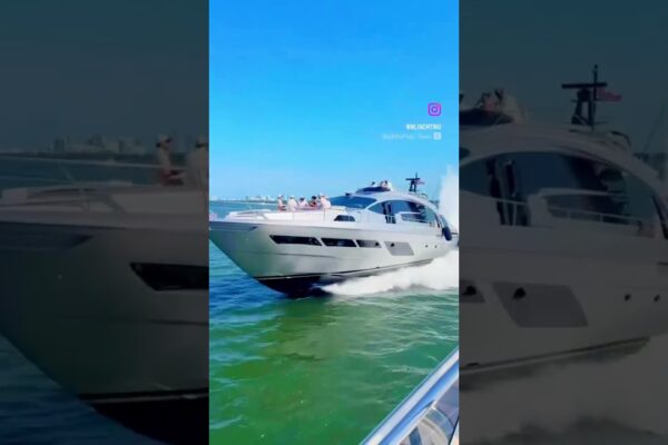 Fericită cu barca ⚓️