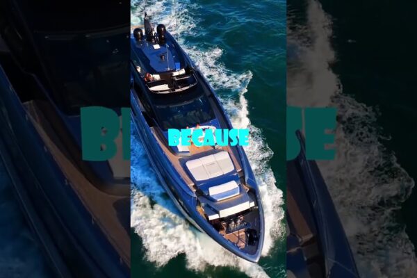 Nu numiți un iaht pentru o stradă inundată!