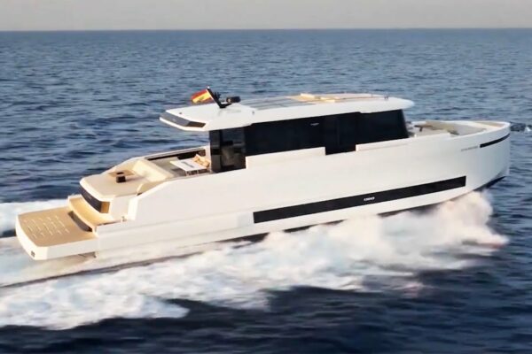 De Antonio Yachts D60 Walkthrough