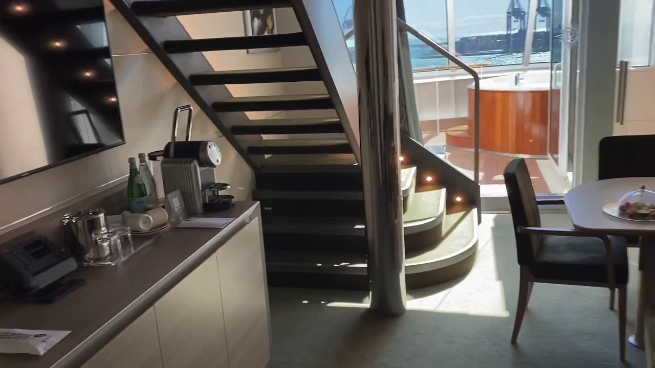 MSc Grandiosa 12005 Yacht Club Duplex Cabin Cabin