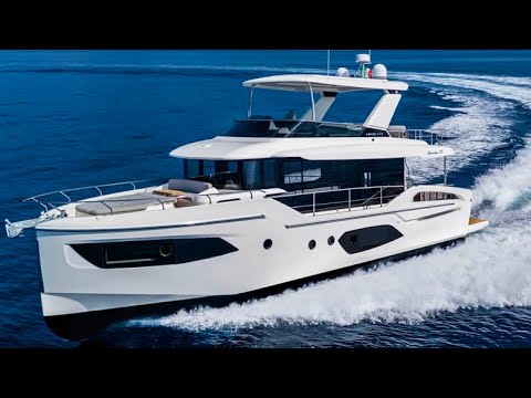 Tur de 1,2 milioane de lire sterline: Navetta absolută 53