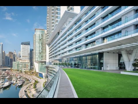 Life Dubai Marina & Yacht Club