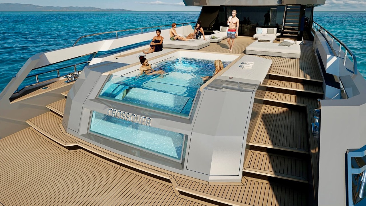 Tur superyacht de 26,9 milioane de euro: Columbus Crossover 42