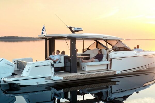 Tur de iaht de 485.000 €: Saxdor 400 GTO