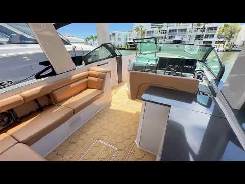 Faceți cunoștință cu Ocean Rode | 35' Axopar Cross Cabin la Kokomo Yacht Club