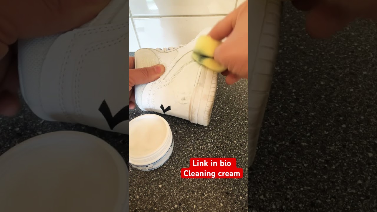 Crema de curatare pentru pantofi albi #pantofi #crema #curățare #shortsvideo