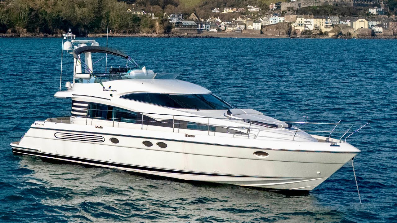 Tur de iaht de 380.000 GBP: 2001 SETAG Fairline Squadron 52