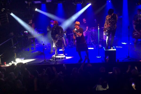 The Dualers - Luând Edinburgh! 🏴󠁧󠁢󠁳󠁣󠁴󠁿🎶🎙