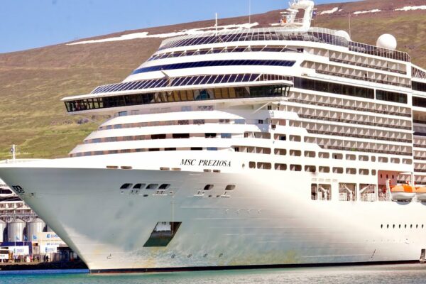 Cabana 16022 pe Preziosa, Yacht Club @msccruises