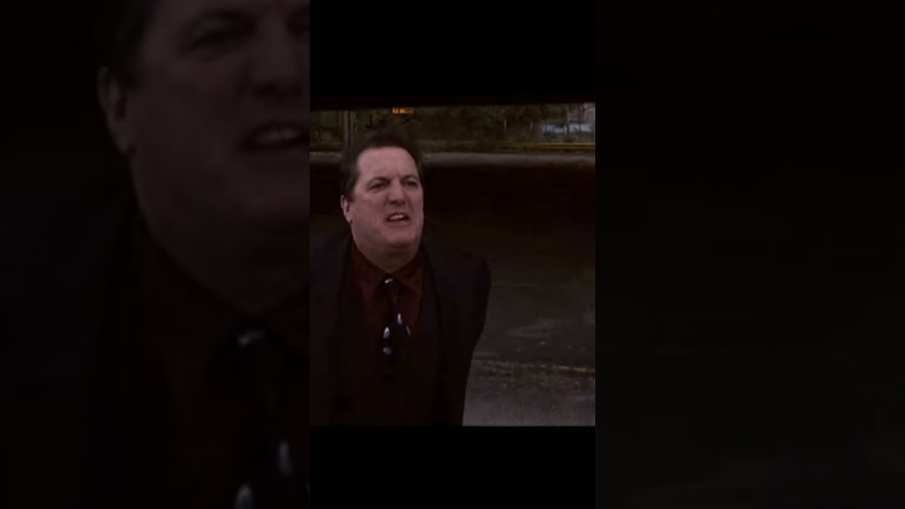 Ray Stevenson lovește un gangster în față cu crosa de golf Kill The Irishman #shorts #film #gangster